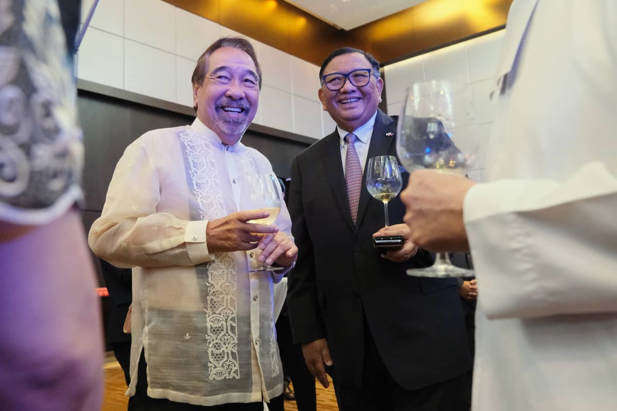 DAILY TRIBUNE's Willie Fernandez with Ayala Group’s Jose Rene Almendras